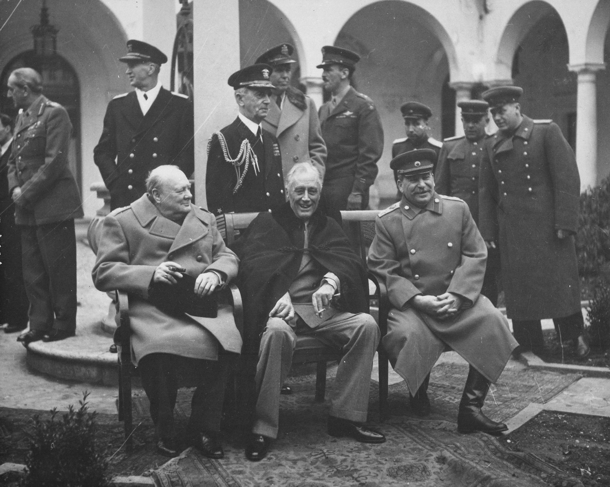 Conférence de Yalta (1945) entre Churchill, Roosevelt et Staline